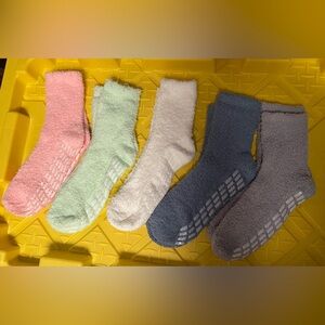Bestag 5 Pack of Fuzzy Socks